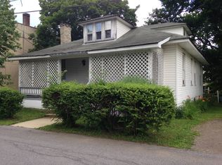 530 Shryock Ave, Indiana, PA 15701