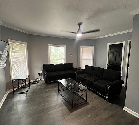 5th image of 453 Westcott St #3