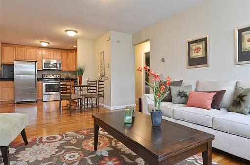 2nd image of 8 Riverside St #R