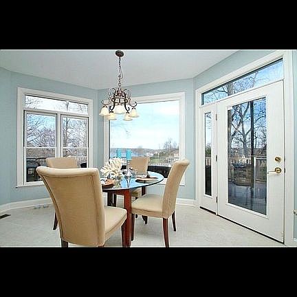 5th image of 84 Saint Charles Pl