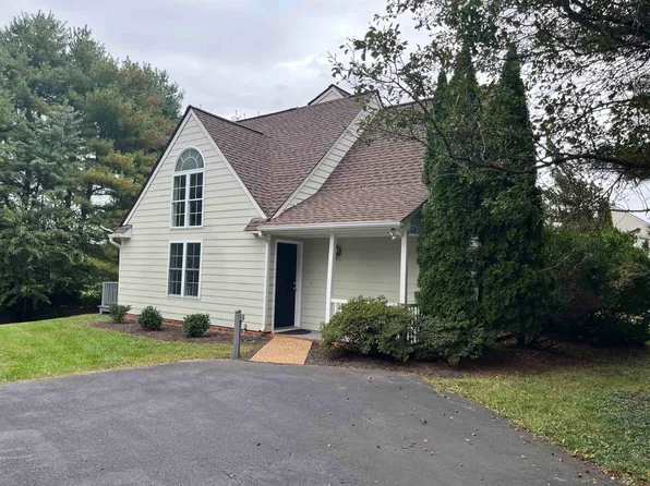 1235 Clover Ridge Pl, Charlottesville, VA 22901