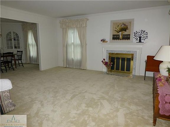 3rd image of 1315 E Farwood Dr