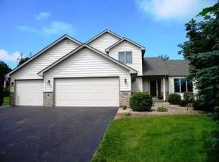 14520 Raspberry Dr, Rogers, MN 55374