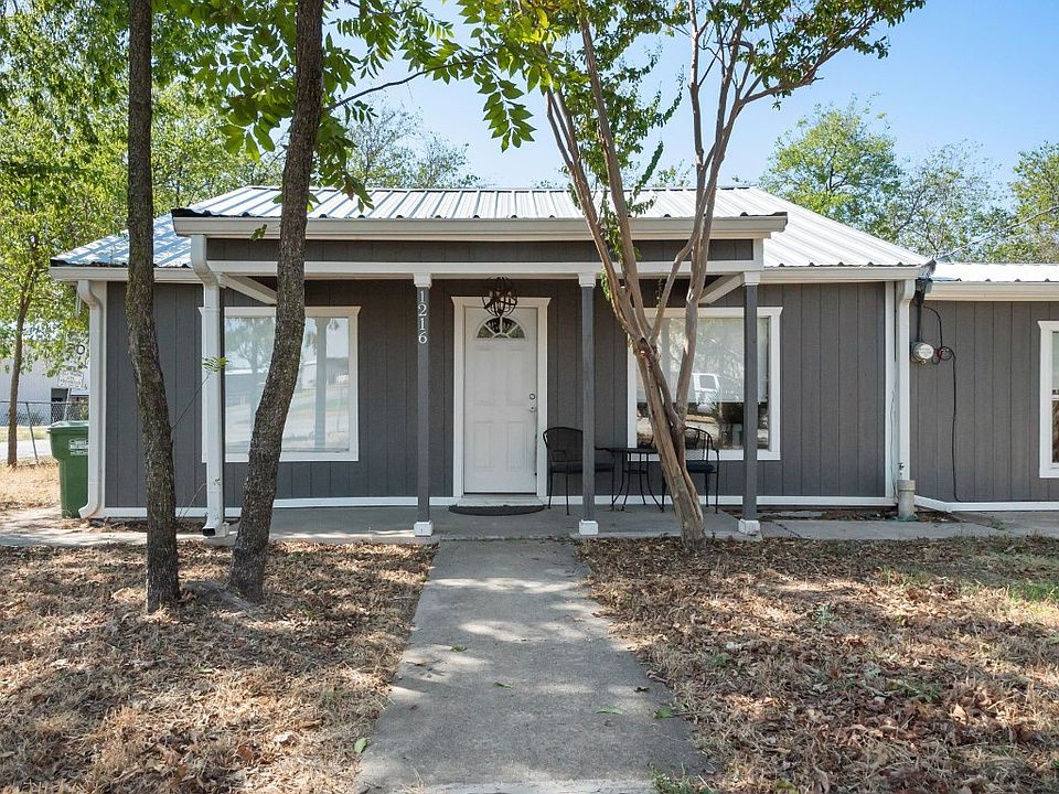 1216 SE 3rd St, Mineral Wells, TX 76067 Zillow