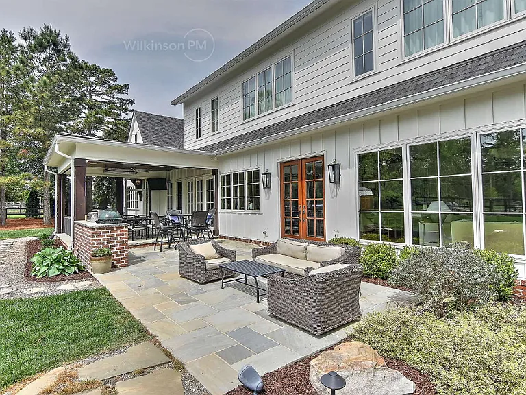9705 Saddle Ave — Photo 80