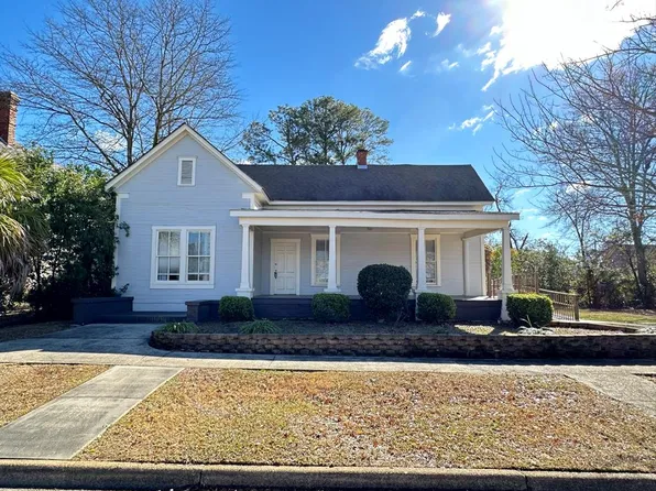 403 Ridge Ave N, Tifton, GA 31794