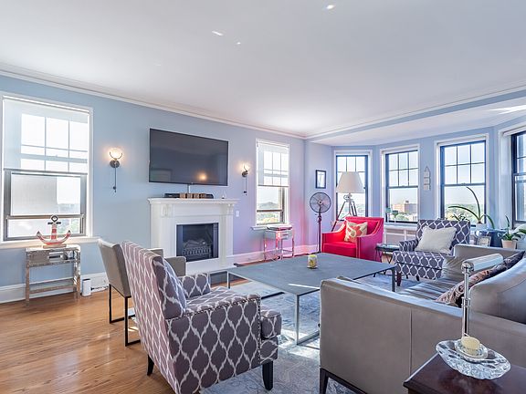 2nd image of 7321 S South Shore Dr APT 8E