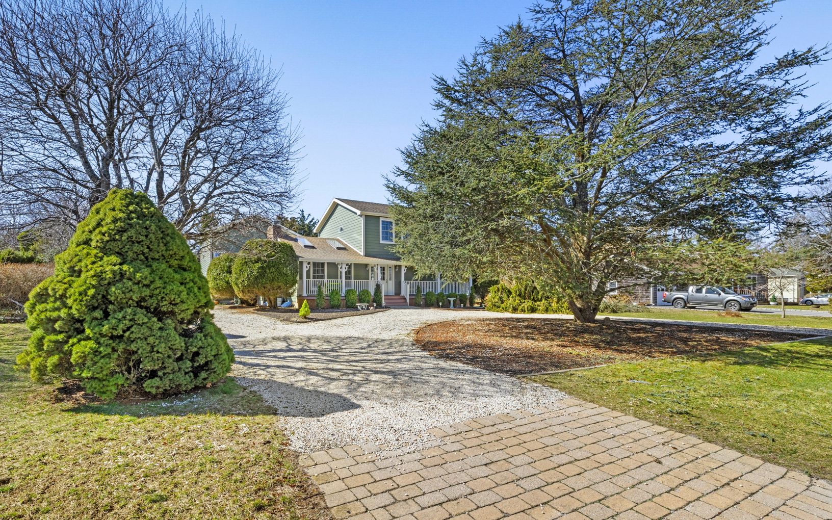  Circular Driveway