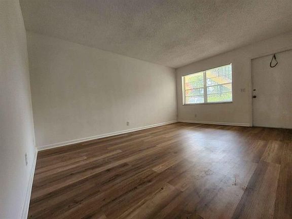 2nd image of 331 S J St APT 2