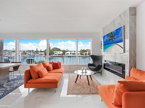 4th image of 180 Isle Of Venice Dr APT 215