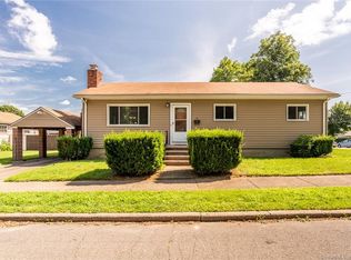 10 Ardmore St, Bridgeport, CT 06606