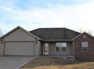 7567 Frost St, Seligman, MO 65745