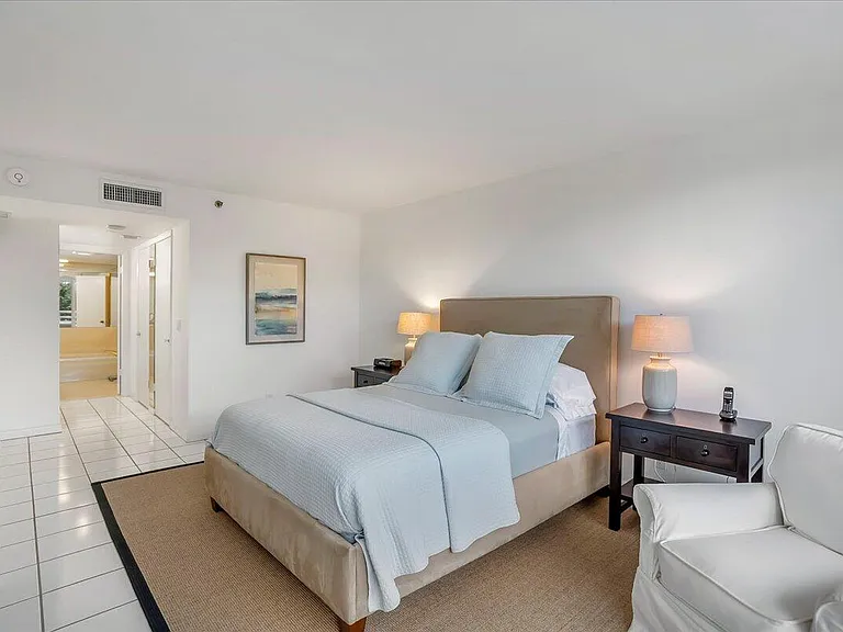 4201 N Ocean Blvd #203 — Photo 39