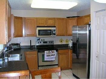 5th image of 6379 NW 80th Dr