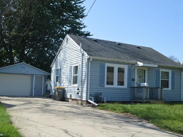 1702 N Hampshire Ave, Mason City, IA 50401