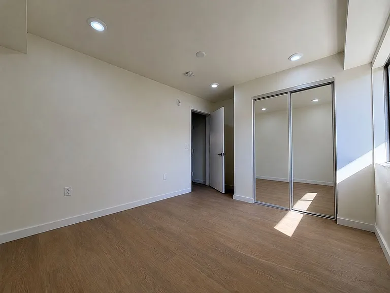 6079 La Prada St #103 — Photo 7