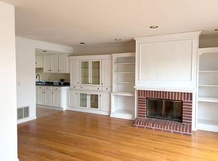 5 Winston Ct, Amherst, MA 01002