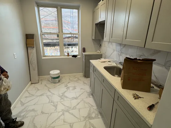 (undisclosed Address), Brooklyn, NY 11223