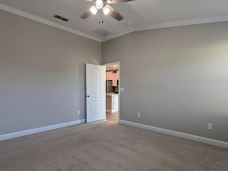 768 Narvarez Ave — Photo 11