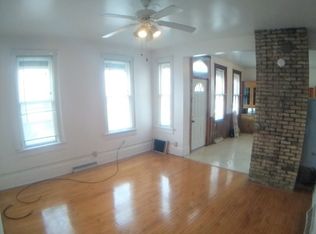832 E Pearson St, Milwaukee, WI 53202