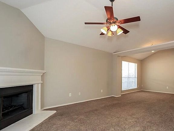 2nd image of 316 Grand Meadow Dr