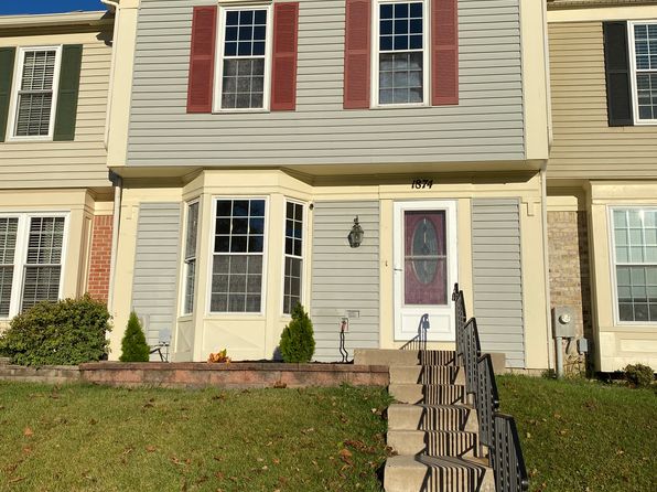 1874 Oxford Sq