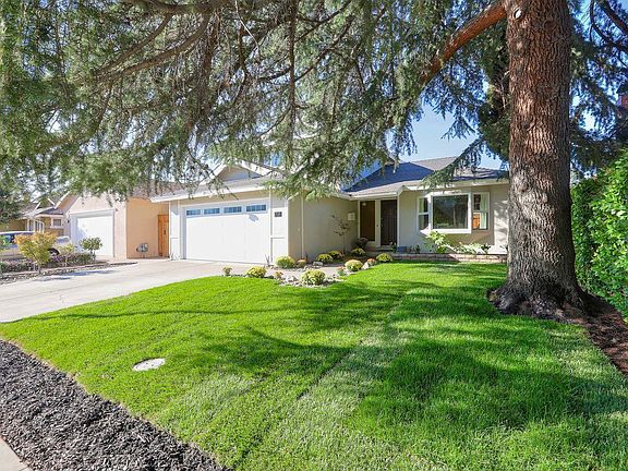 4th image of 251 Omira Dr