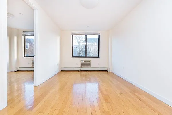 Rented by Nooklyn NYC LLC | media 73
