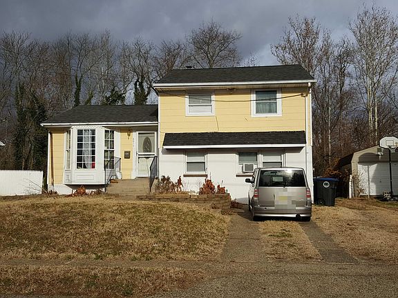 4th image of 2017 S Winthrop Ave