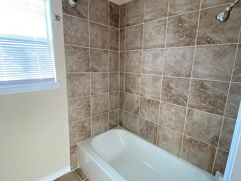 103 Hughson Ct — Photo 10