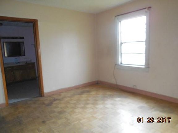 4th image of 2322 Lionel Washington St