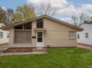 25045 Hopkins St, Dearborn Heights, MI 48125