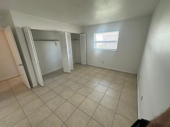 5th image of 621 Sally Ln #6