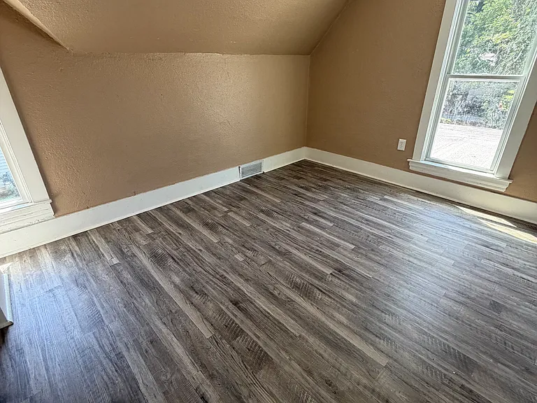 5235 Walker Ave — Photo 25