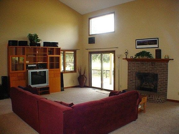 Greatroom, other side