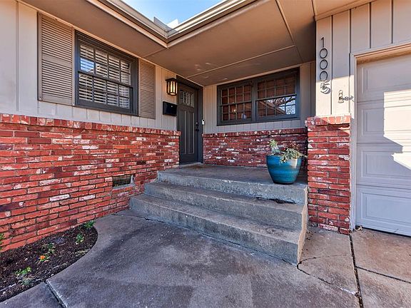 2nd image of 10005 Sunnymeade Pl