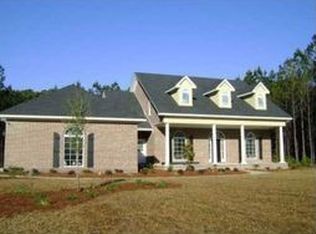 1545 Saint Catherine Cir, Richmond Hill, GA 31324