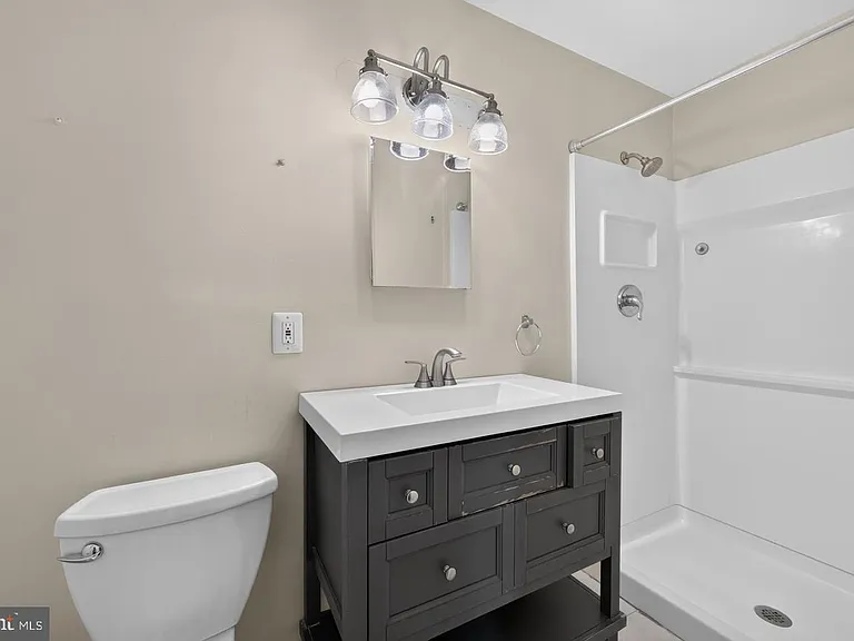 7011 Sea Cliff Rd — Photo 9