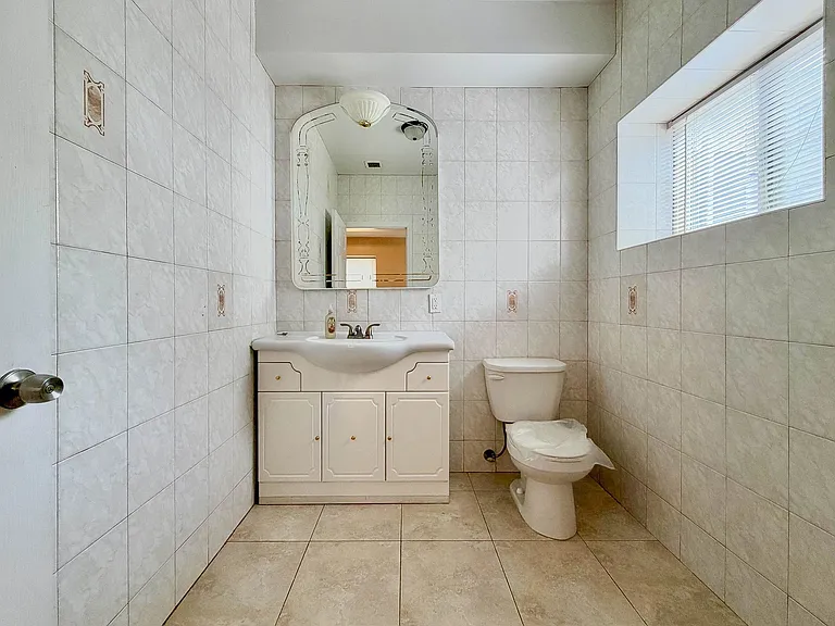 249 Winfield Ave #A — Photo 32