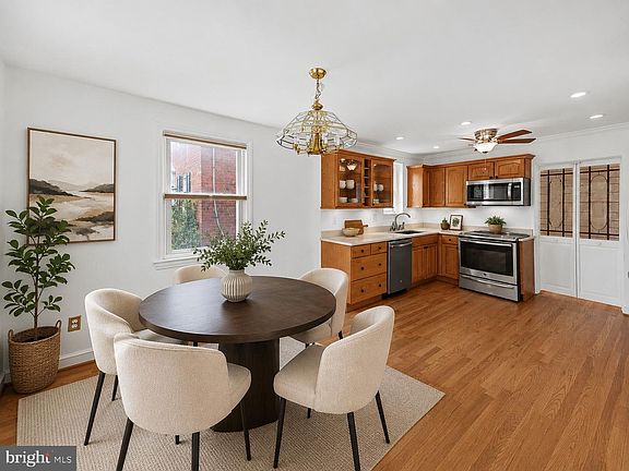 2nd image of 4504 20th St NE