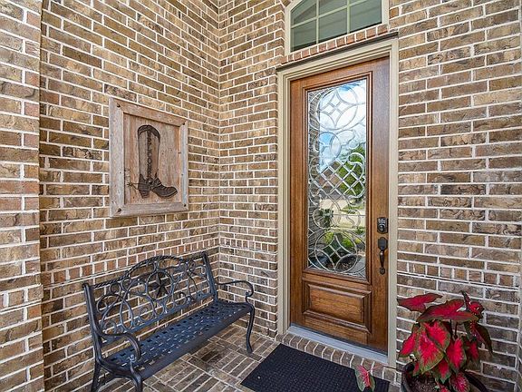 3rd image of 26942 Carmel Falls Ln