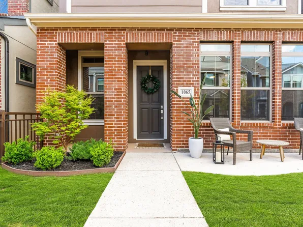 1065 Manacor Ln, Dallas, TX 75212