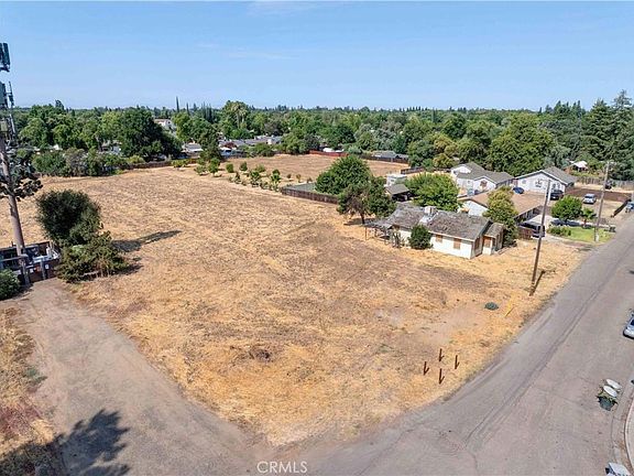2nd image of 1490 Cameron Ln