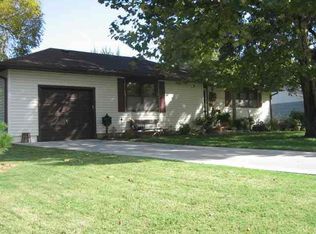 1610 Park Ln, Augusta, KS 67010