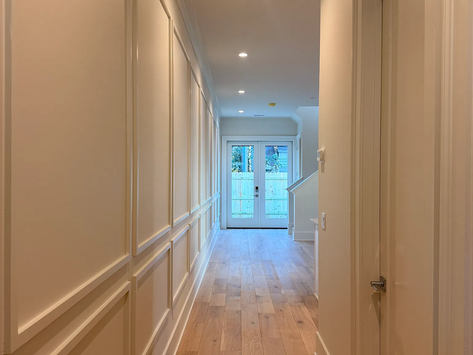 3 bed, 2.5 bath, 1850 sqft, $3,750 — Photo 3