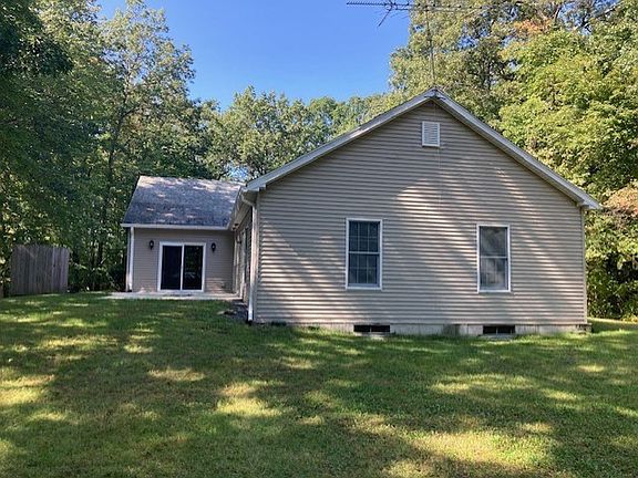 5th image of 74 N Hatfield Rd