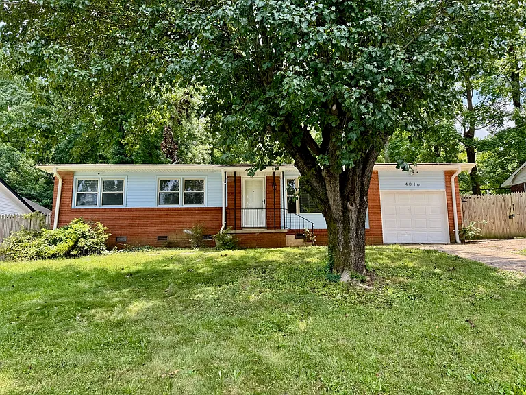 4016 Tipperary Pl — Photo 1