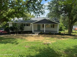 403 Hickory St, Clinton, TN 37716