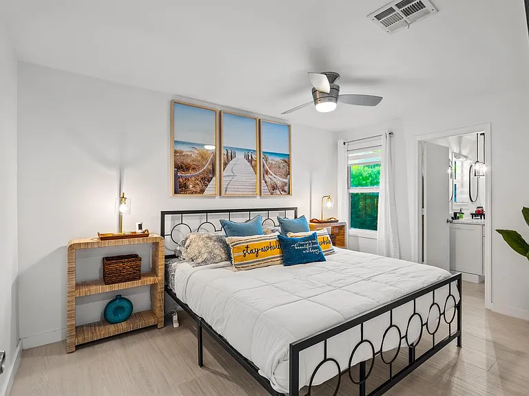 9165 SE Yacht Club Cir — Photo 13