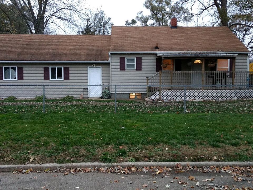 1st image of 305 Miller Ave